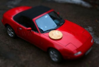 Giant Euro Cent Coin To Make Fake Miniatures 