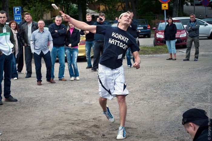 Cell Phone Throwing Contest in Finland 