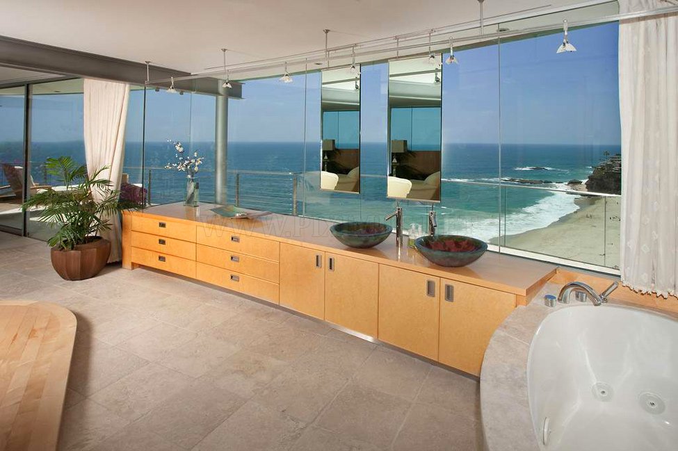Luxurious mansion in Laguna Beach for $ 9,995,000, part 9995000