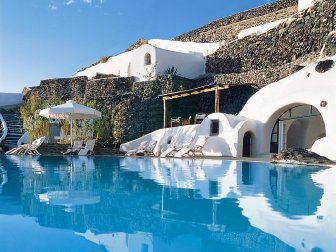 Perivolas - luxury mini hotel in Santorini