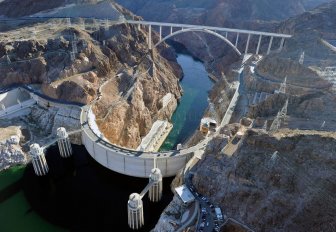 Hoover Dam building