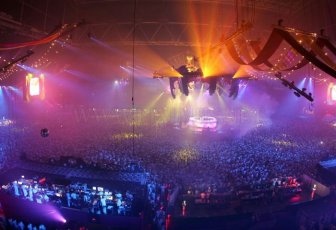 Amazing Light Show Rave Parties 