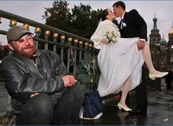 Weird and Funny Wedding Photos 