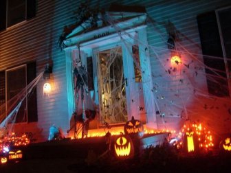 Great Halloween Front Yard Decorations 