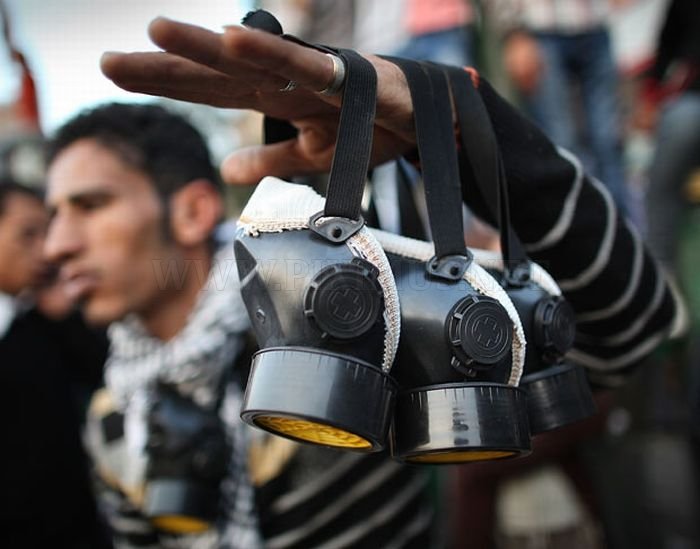 How Protesters In Egypt Protect Themselves 
