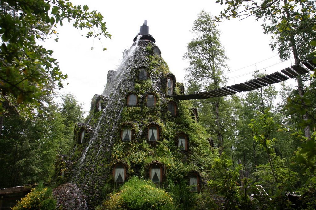 The hotel - volcano with waterfall in Chile