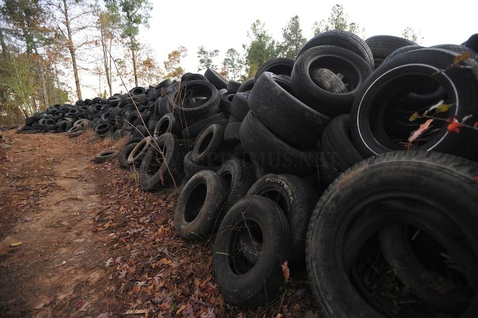 50-Acre Tire Heap Spotted on Google Maps