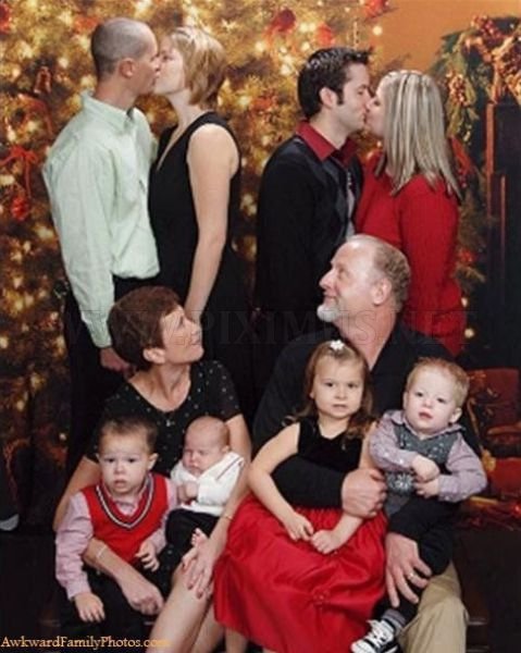 Awkaward Family Christmas Pictures 