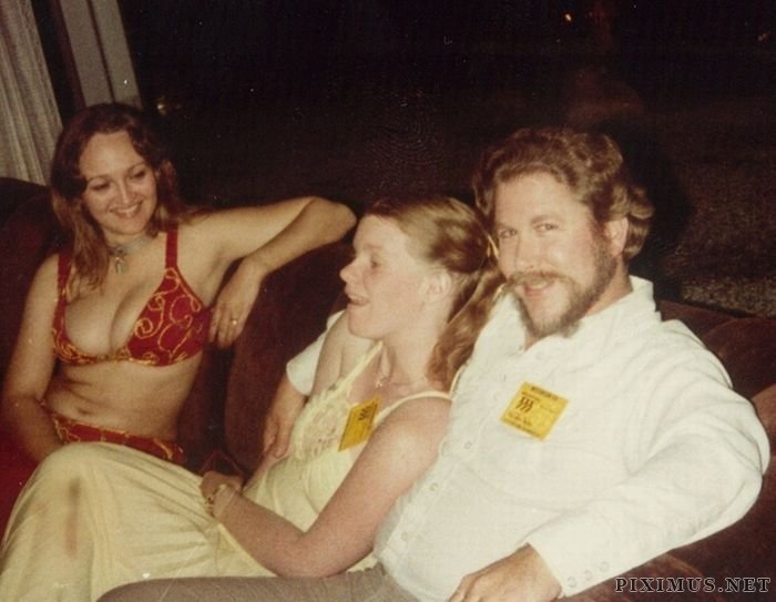 Photos From A 1980's Sci Fi Convention 