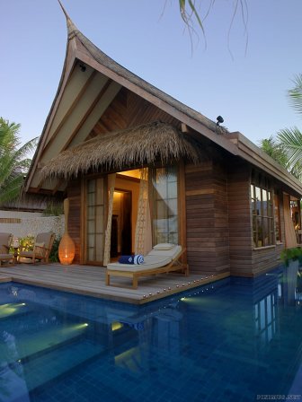 Jumeirah Vittaveli Resort - a new hotel in the Maldives