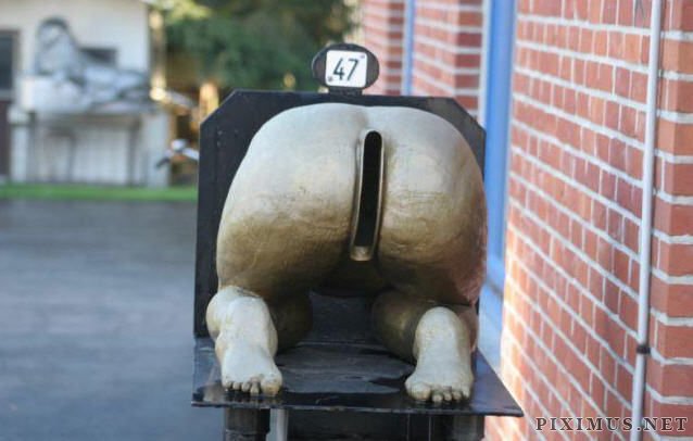 Memorable Mailboxes  