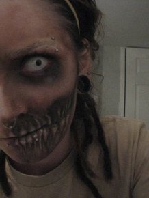 Creating Zombies with Makeup 