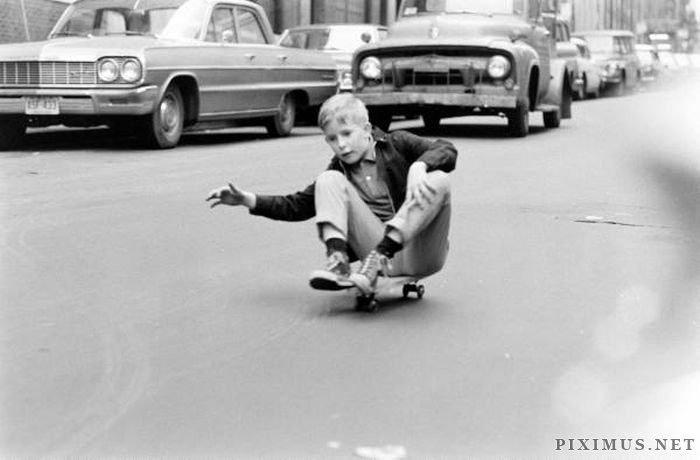 Skateboarding in New York in 1960 , part 1960