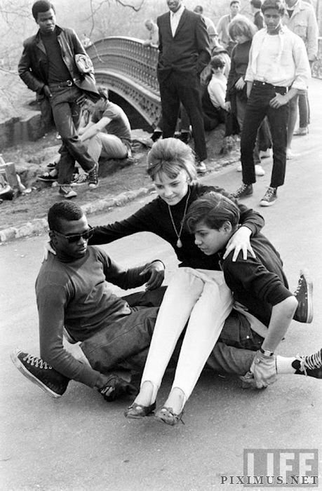 Skateboarding in New York in 1960 , part 1960