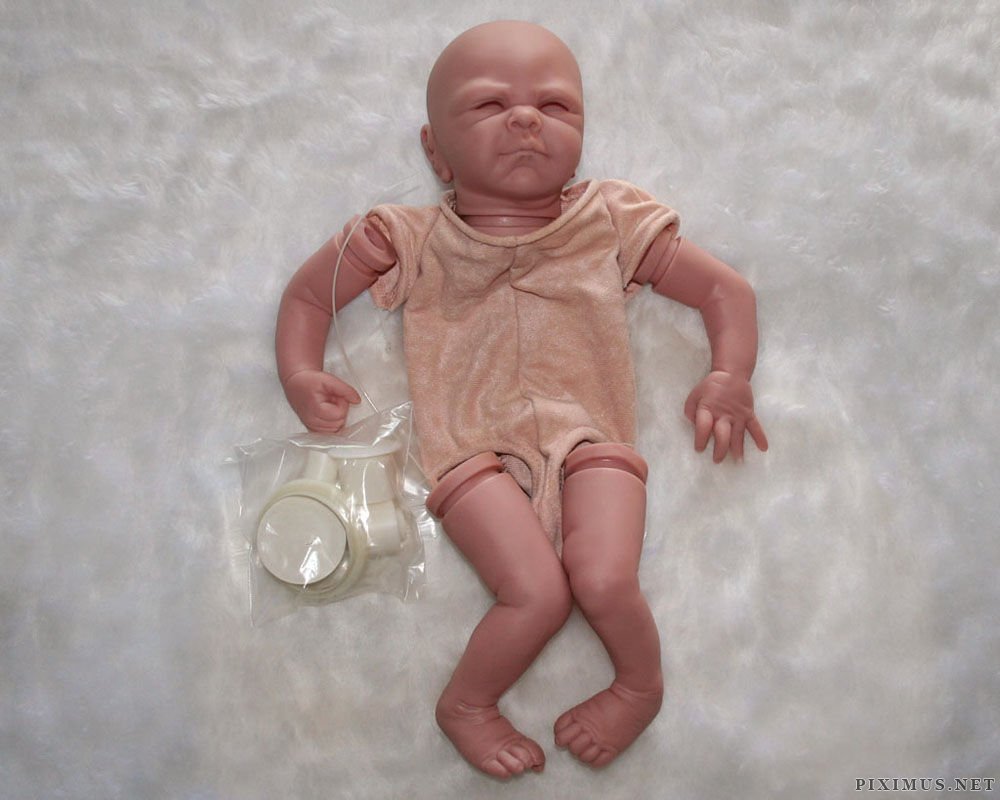 Creepy but Incredibly Realistic Reborn Baby Dolls  