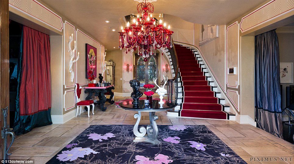 Christina Aguilera’s $13.5M Home  