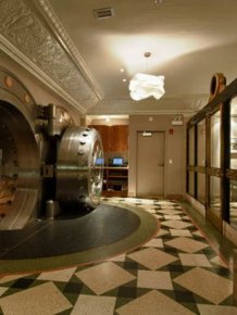 Chicago Supper Club Inside a 1920s Bank with VIP Vault Room 