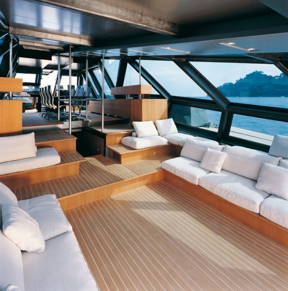 Wallypower 118 - luxury and fast yacht
