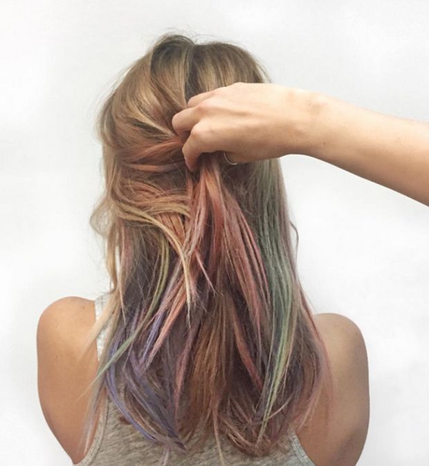 Mermaid Hair Is The Latest Fashion Trend For Women