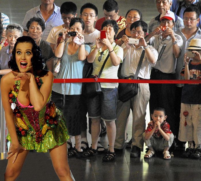 The Internet Is Having A Blast With This Picture Of Katy Perry Bending Over
