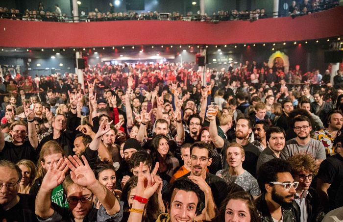 This Was The Eagles Of Death Metal Concert Minutes Before The Paris Attacks