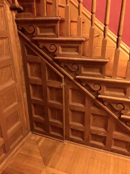 Mom Transforms Room Under The Stairs Into A Harry Potter Hideaway
