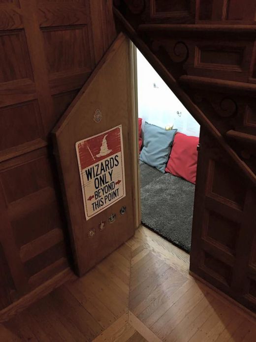 Mom Transforms Room Under The Stairs Into A Harry Potter Hideaway