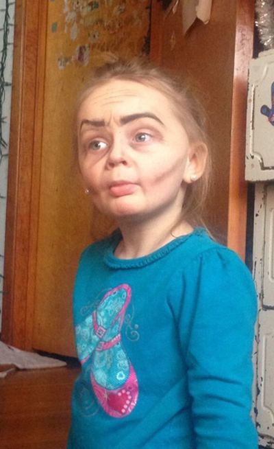 Toddler Gets Turned Into An Old Lady Thanks To The Power Of Makeup