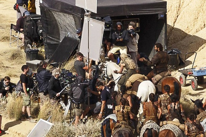 New Photos From The Set Show Off A Good Look At Game of Thrones Season 6, part 6