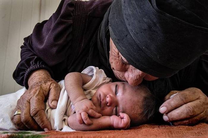 These Touching Photos Show A Different Side Of Humanity