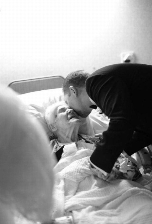 Newlyweds Surprise Groom's Grandma With A Visit To The Hospital
