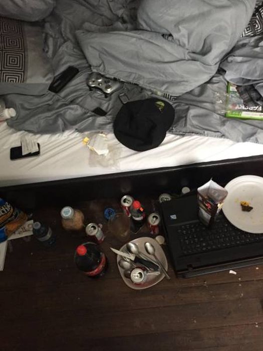 This Is Why You Need To Choose Your Roommates Carefully