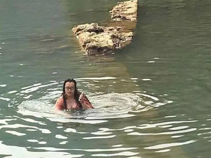 This Woman Dove Into A Freezing Cold Lake To Get Her iPhone Back