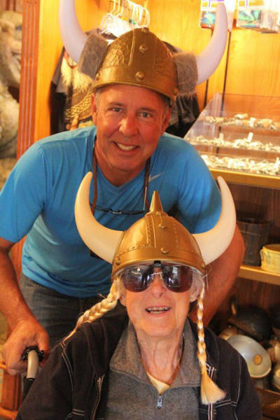 90 Year Woman Goes On An Epic Trip After Being Diagnosed With Cancer