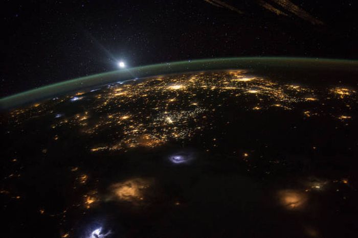 Fantastic Space Photos Courtesy Of Astronaut Scott Kelly