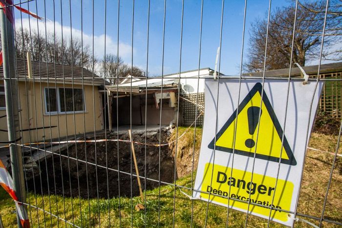 Giant Sinkhole Opens Up Right Next To A House In England