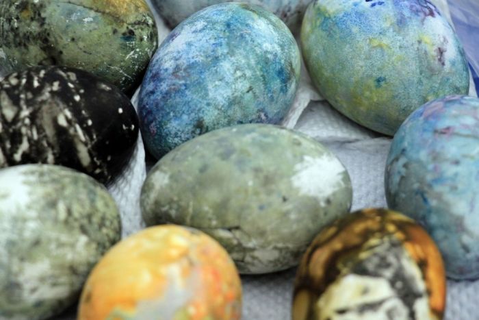 People In Iceland Use Sulfur Springs To Paint Easter Eggs
