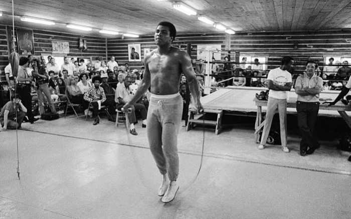 Never Before Seen Pictures Of Muhammad Ali Training For The Rumble In ...