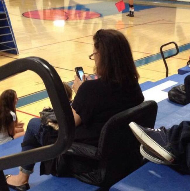 Proof That Young People Aren't The Only Ones Addicted To Technology