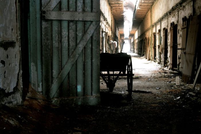 Eastern State Penitentiary In Pennsylvania Is Both Haunting And Beautiful