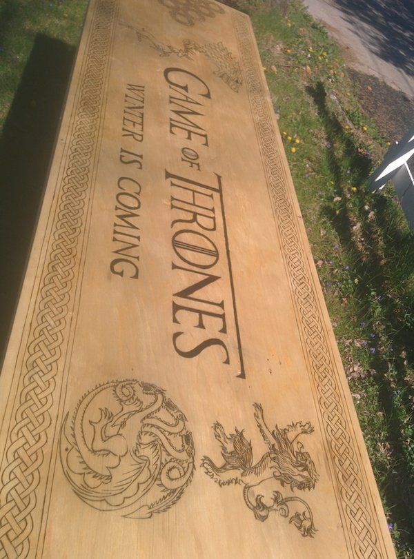 This Fan Built The Ultimate Game Of Thrones Themed Beer Pong Table