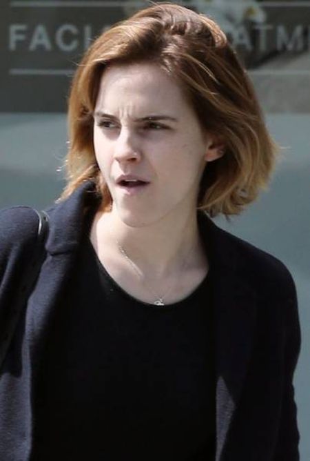 Emma Watson Still Looks Stunning Without Makeup