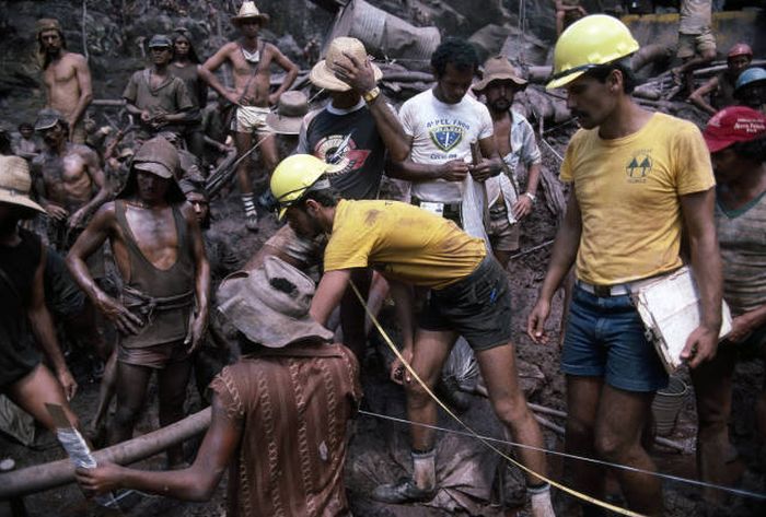 Back In The 80s People Traveled From All Over The World To Search For Gold In Brazil