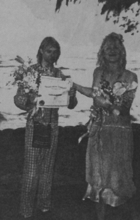 Vintage Photos From Kurt Cobain And Courtney Love's Wedding Day