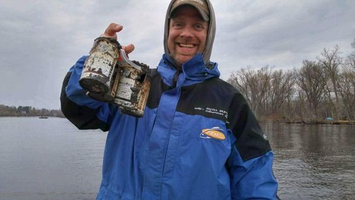 Friends From Wisconsin Catch A 6 Pack Of Beer During Their Fishing Trip