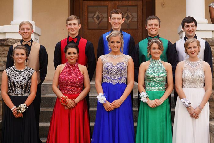 These Teens Revealed A Super Powered Surprise On Prom Night
