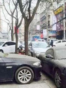 Chinese Car Owner Abandons His Porsche For An Entire Year