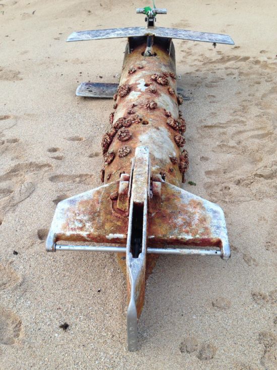 Russian Submarine Turns Up On A Beach In Hawaii