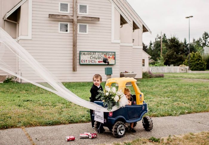 Mom Takes Hilarious Pictures Of Her Toddler Dealing With Adult Situations