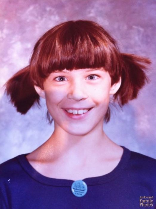 Awesome School Photos That Were Taken During People's Awkward Years